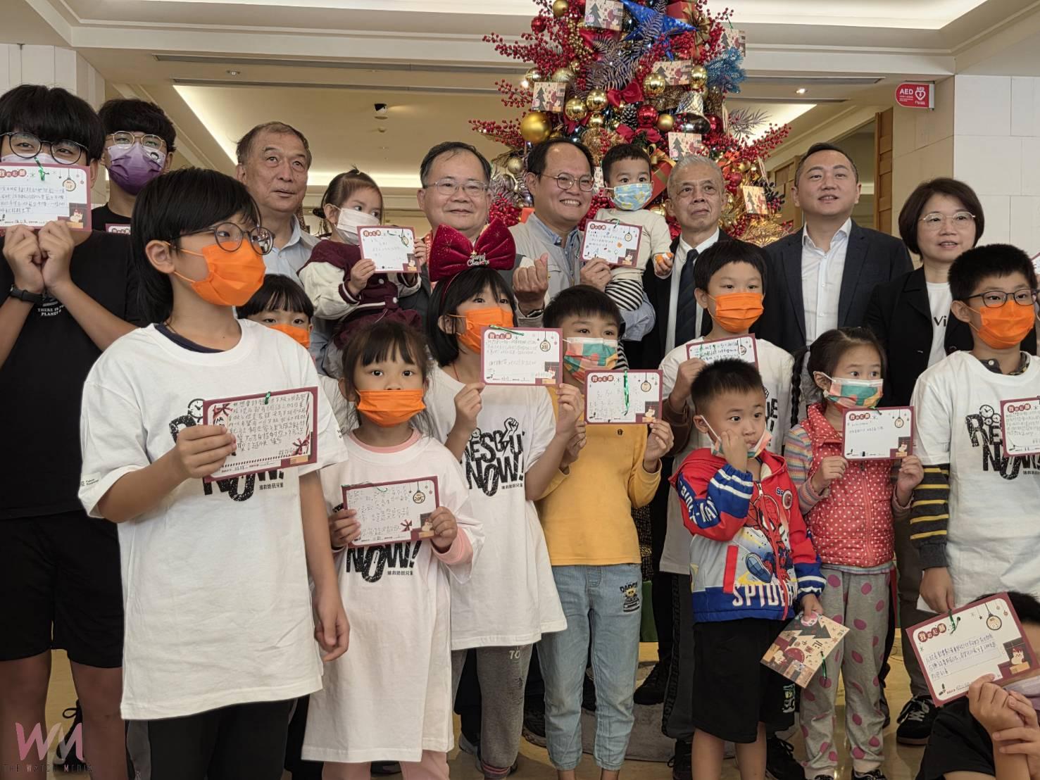 耐斯王子大飯店聖誕心願卡認養啟動 400名弱勢孩童許下願望 - https://www.watchmedia01.com