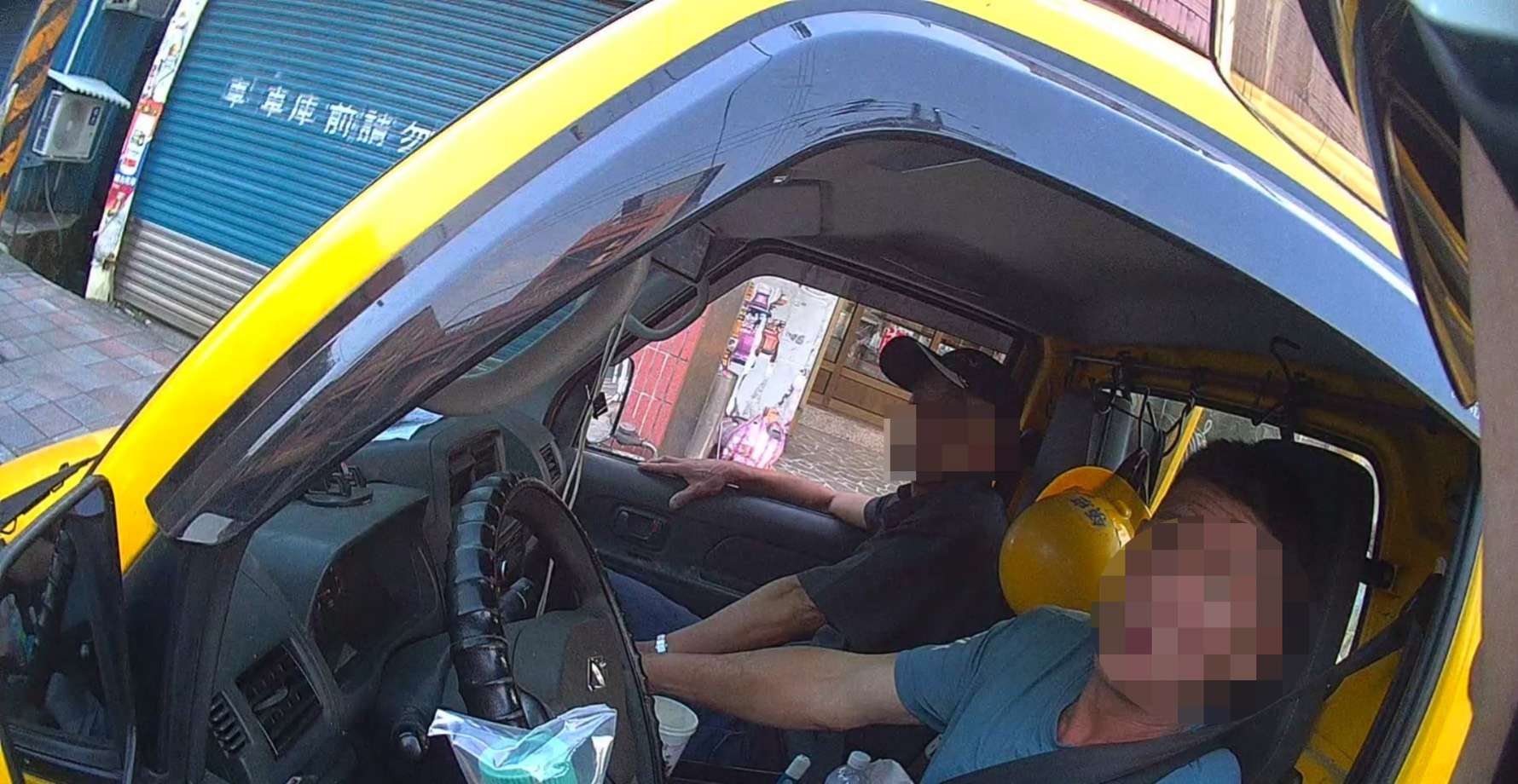 大溪小貨車行駛搖晃遭攔查 毒品唾液快篩秒揪出安毒陽性 S 295911473