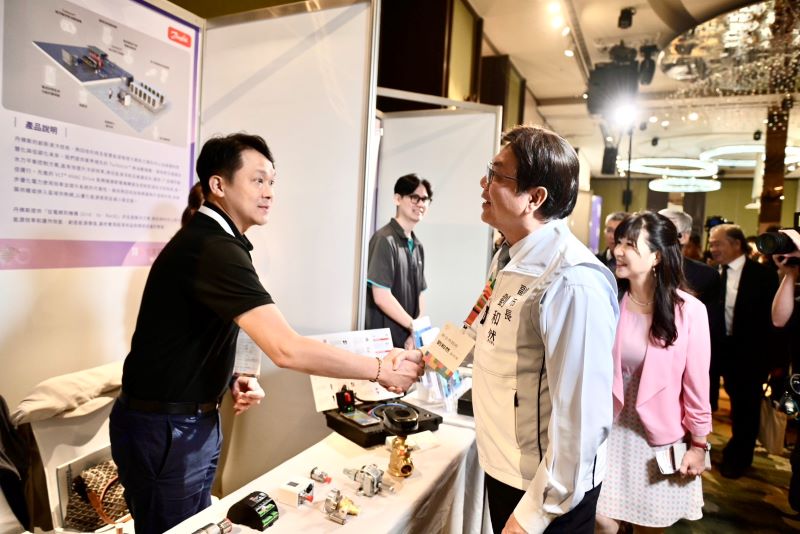 《圖說》今年度四市透過舉辦多場培力課程,已吸引超過1200家企業參與,完成8300家次能源查核及減碳輔導,並協助爭取資源實質支持企業導入節能減碳與再生能源設施。〈經發局提供〉