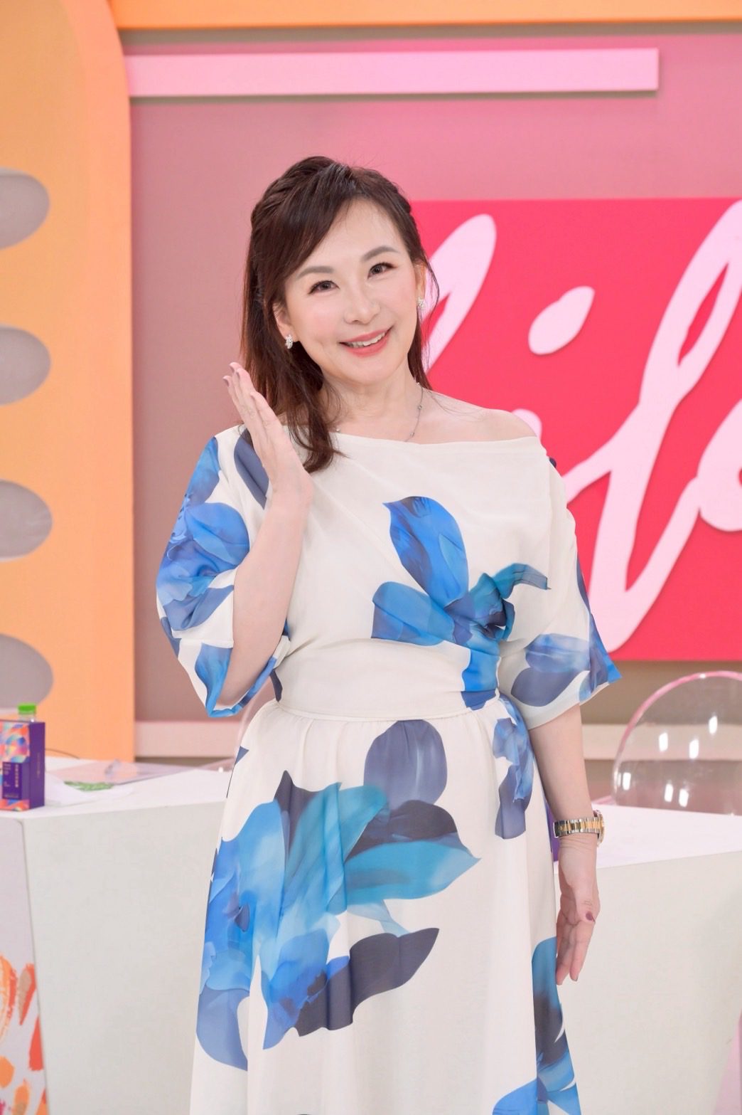 對抗秋日疲勞!陳力瑜主持《健康最前線》公開養生關鍵 對抗秋日疲勞!陳力瑜主持《健康最前線》公開養生關鍵