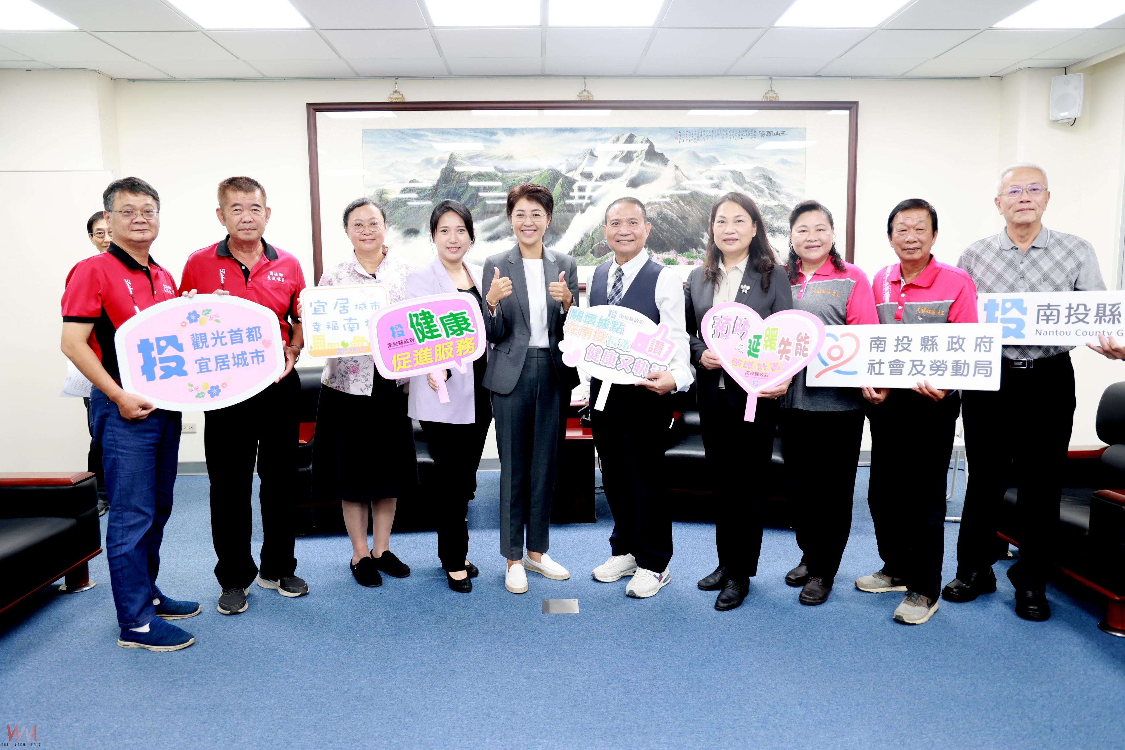 維瓦第捐贈血壓計 許淑華縣長頒感謝狀 - https://www.watchmedia01.com